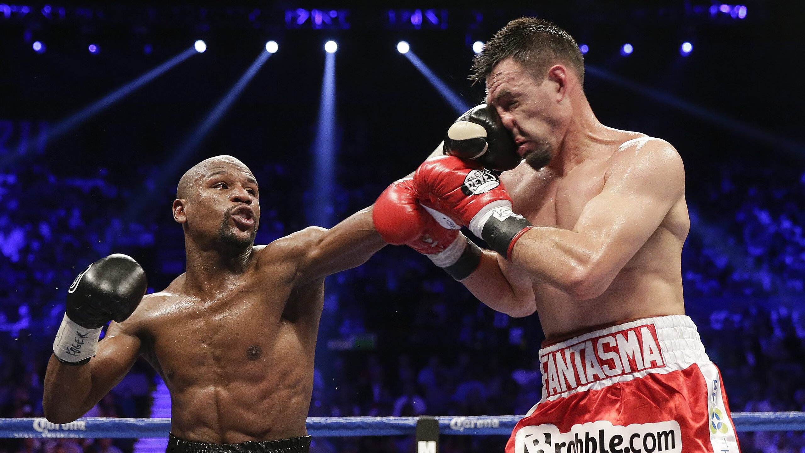 UFC冠军战临近，选手赛前爆发激烈口水战